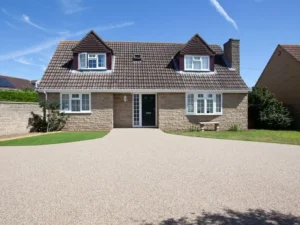 Resin driveway edge in a Devon garden