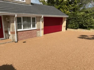 Resin driveway for a bungalow with neat edges